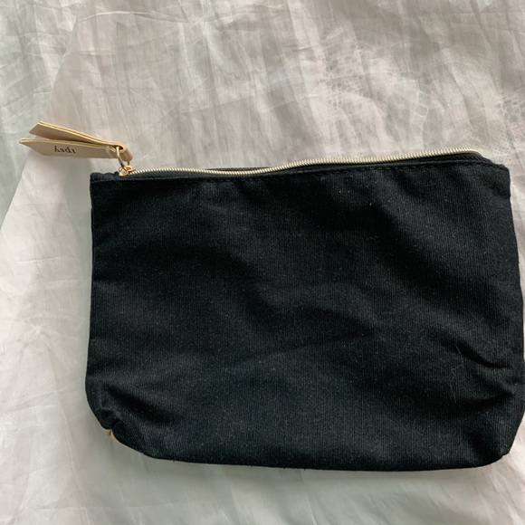 black and gold Ipsy makeup bag - Picture 2 of 5